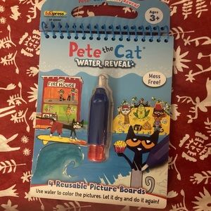 NWT Pete the Cat Water Reveal Book